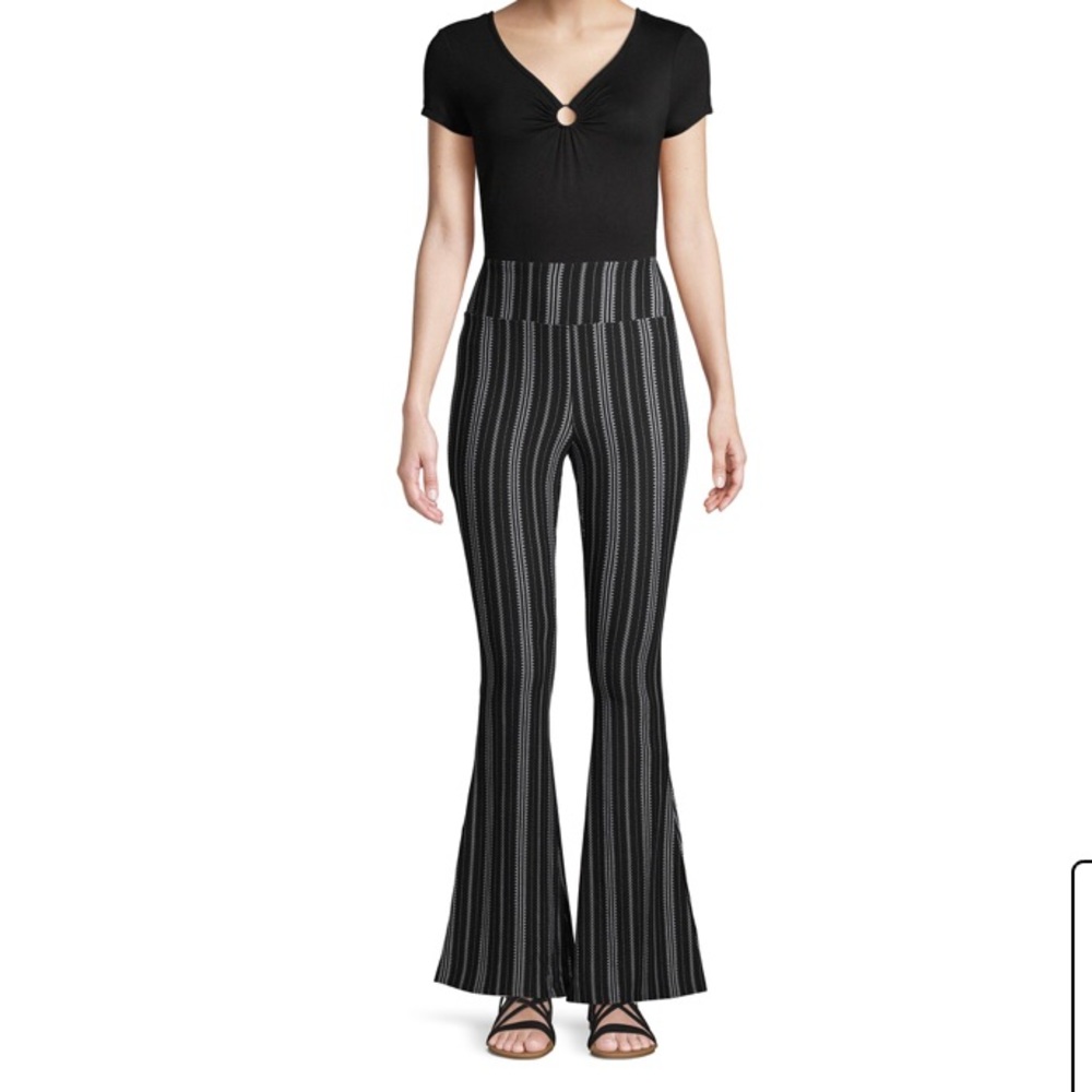 NWT Printed Flare Leggings
